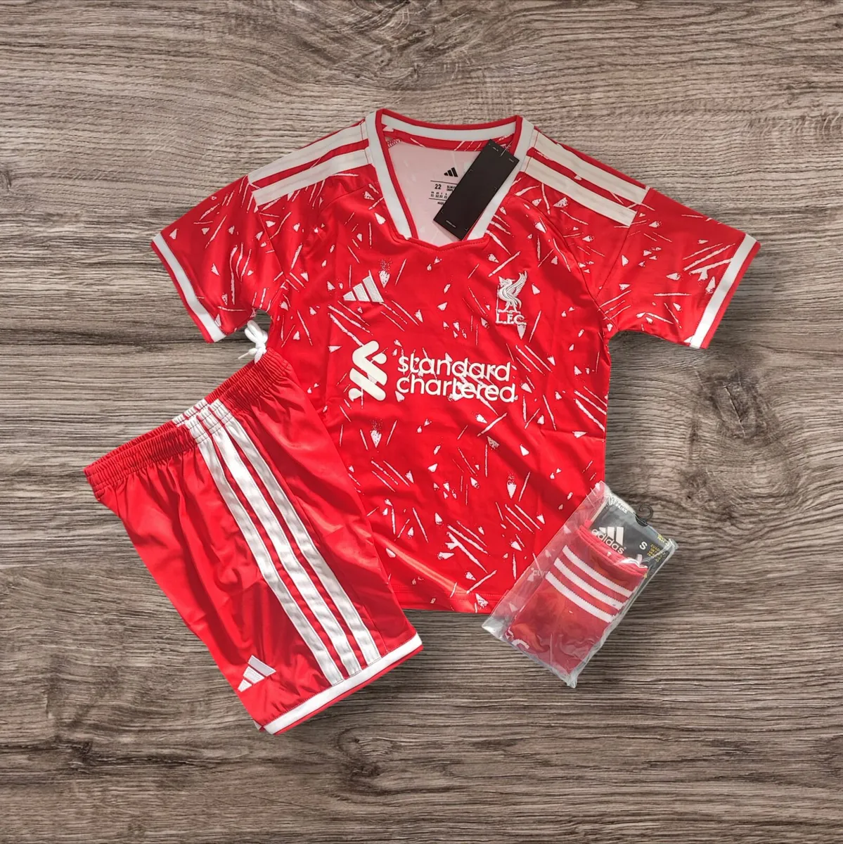 LIVERPOOL ( KIDS FULL KIT with SOCKS)
