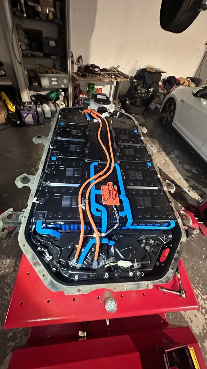 looking for broken hybrid cars