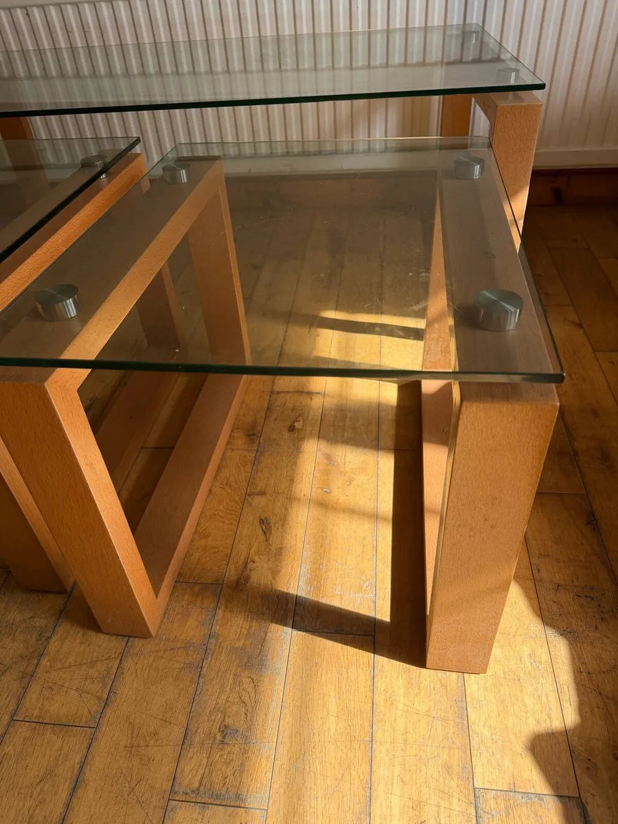 Coffee and two side tables - Image 3