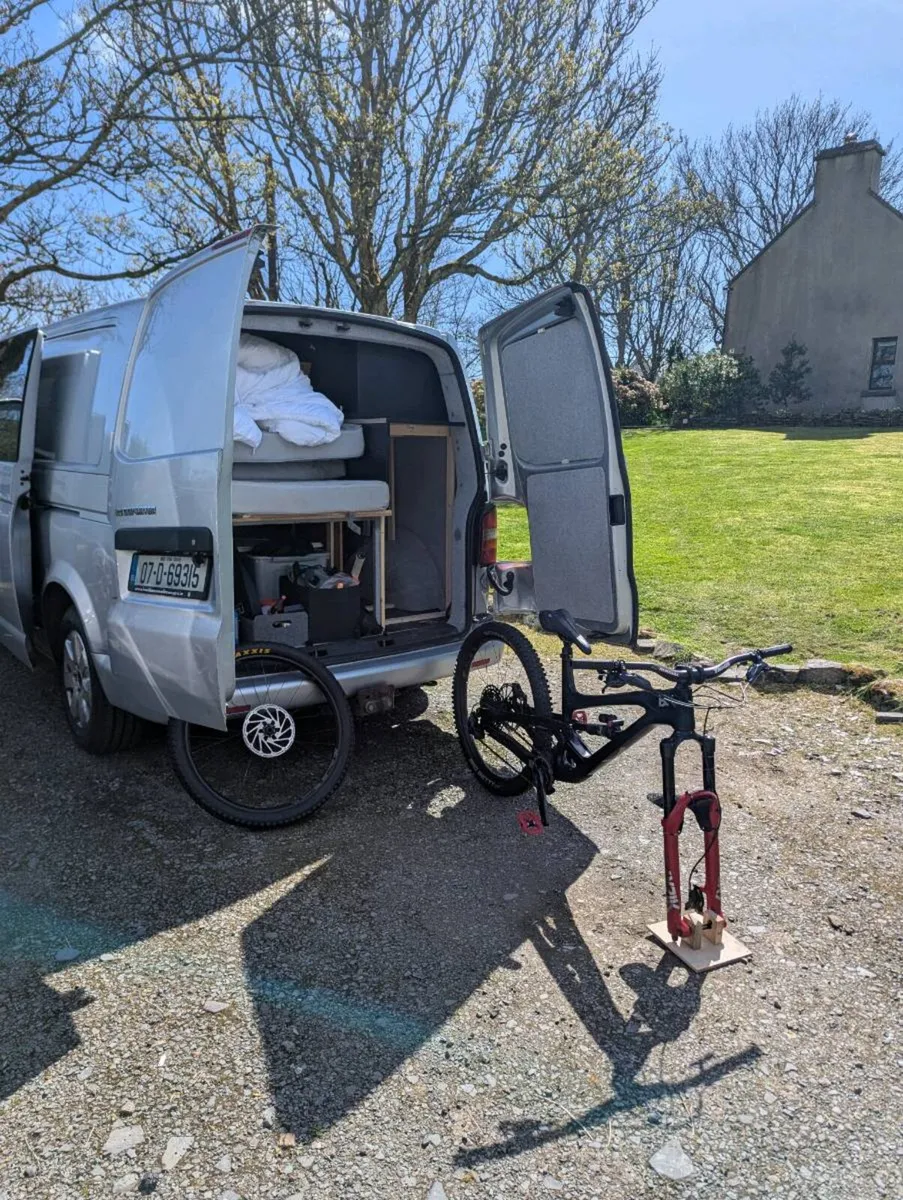 YT Capra Carbon - Image 2