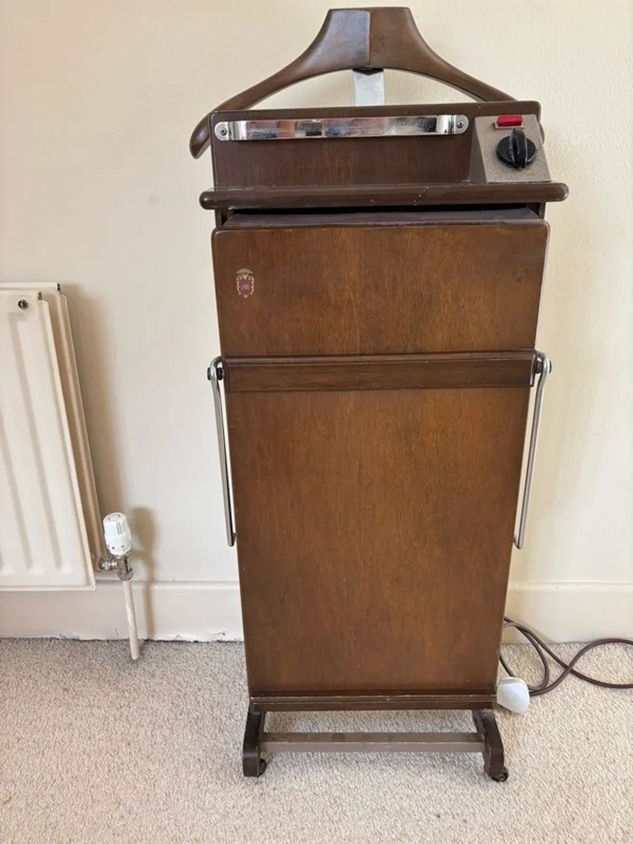 electric trouser press