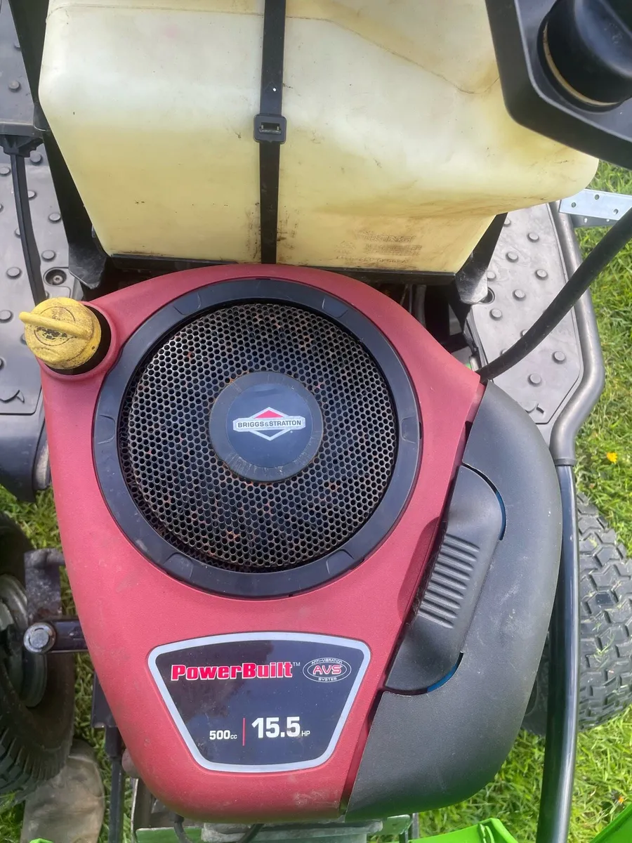 Ride on lawnmower - Image 2