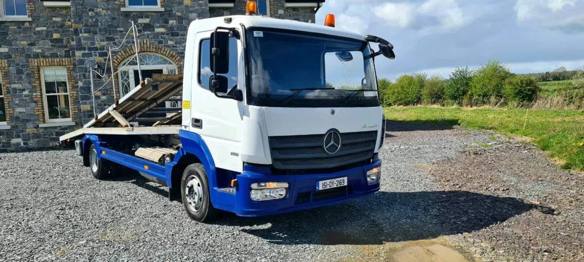 2015 Mercedes atego recovery - Image 2
