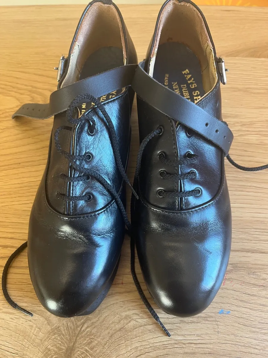 Size 7 Fays Irish dancing heavy shoes - Image 4
