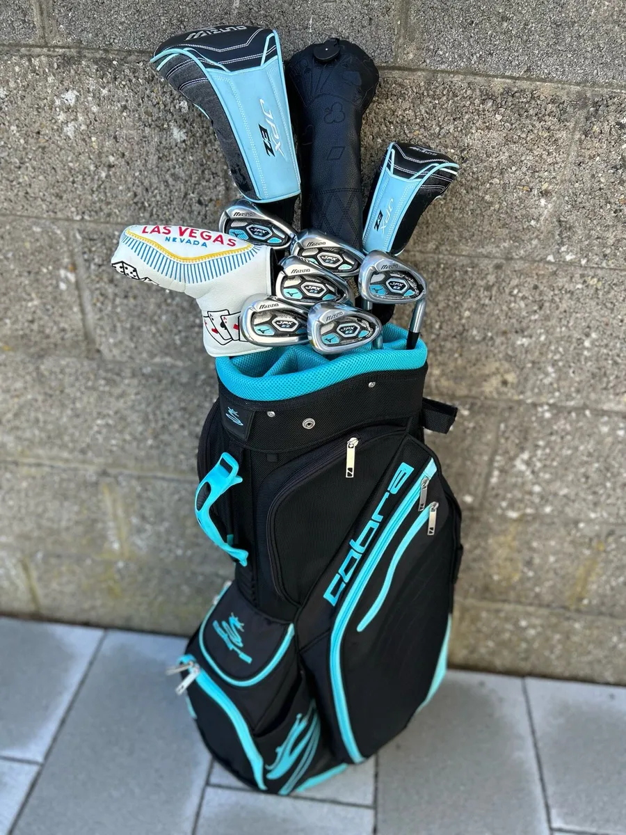 Full set of ladies golf clubs - Image 1