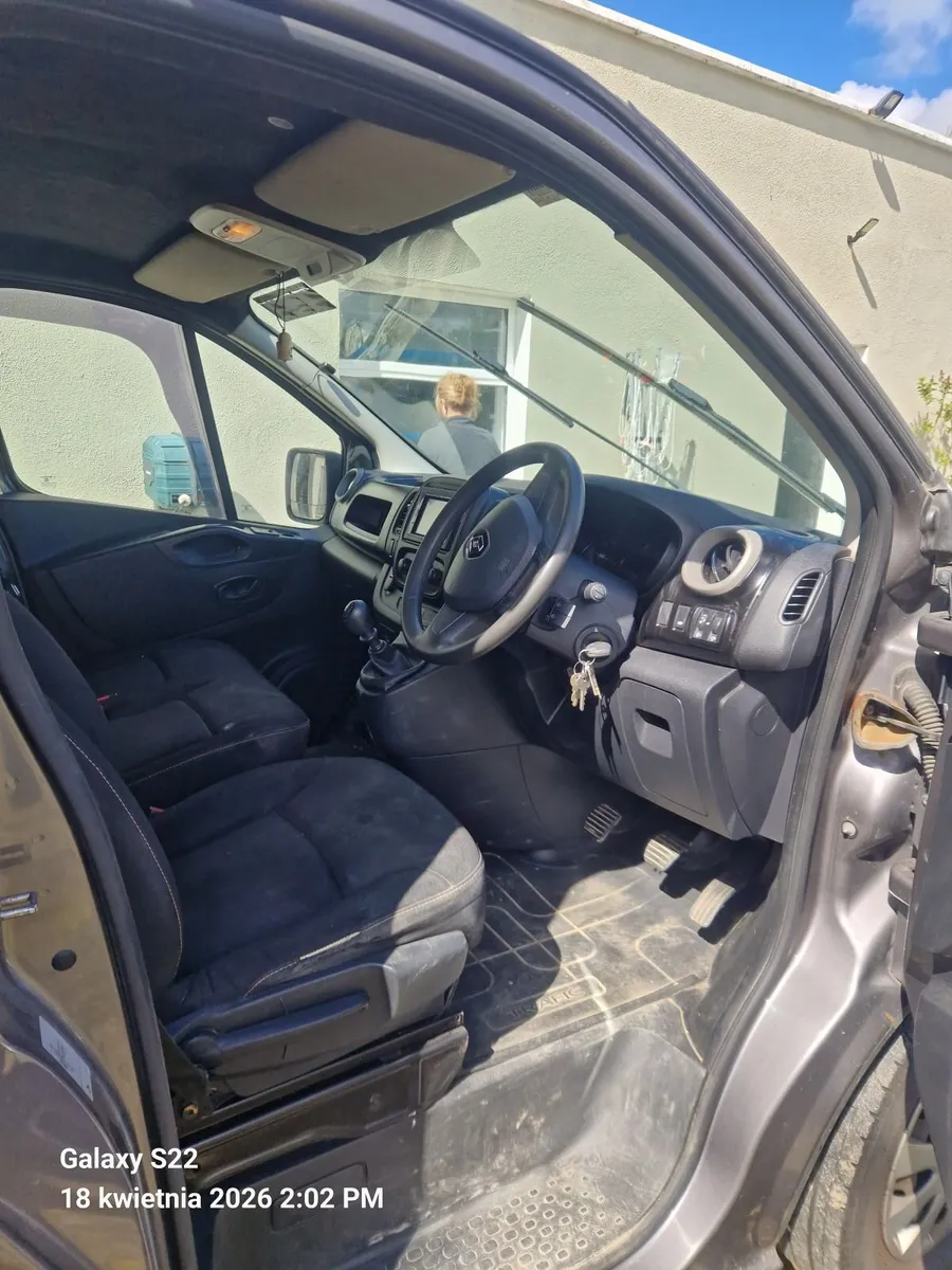 Renault Trafic 2015 - Image 3