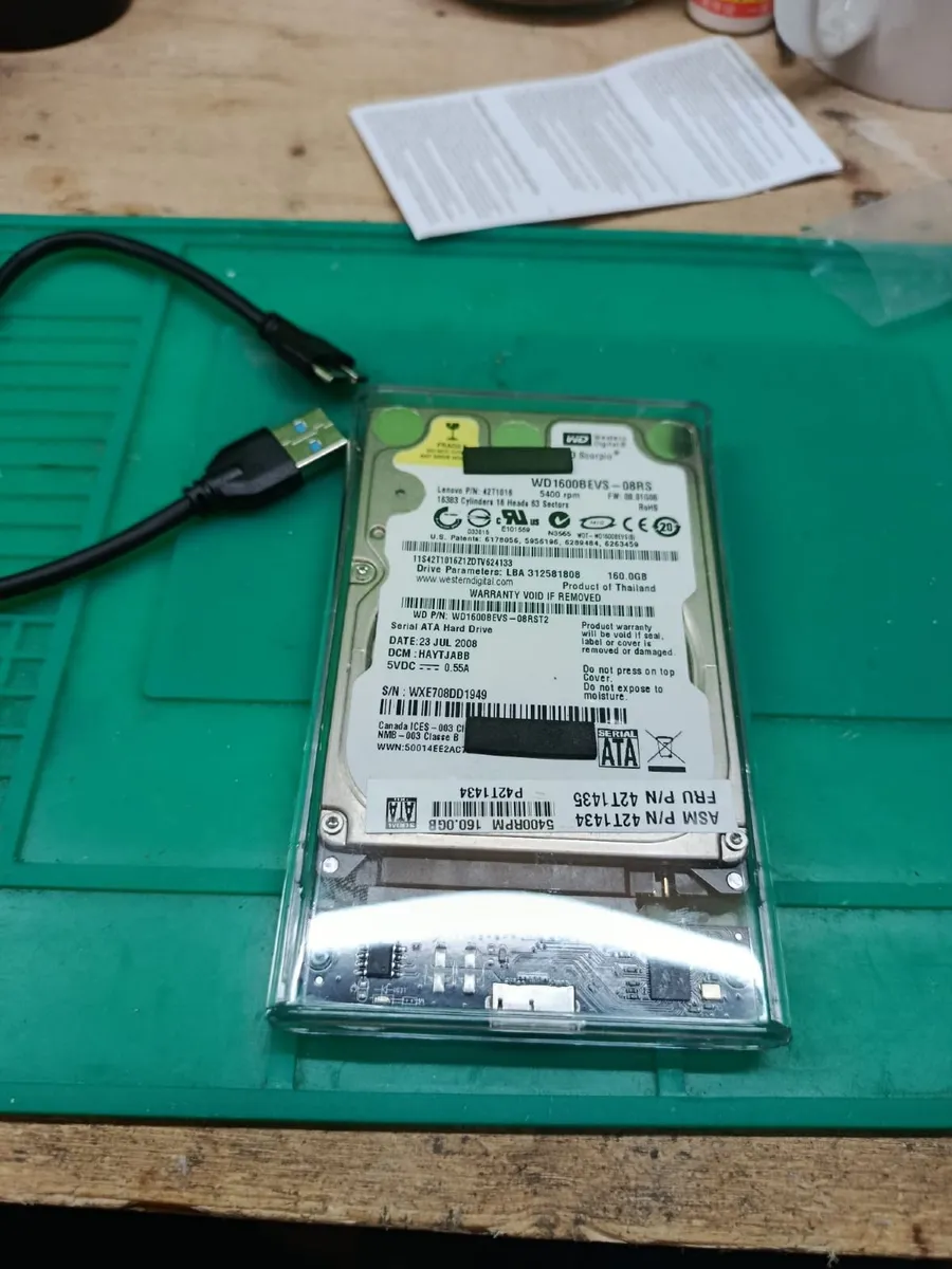 160 GB external hard drive - Image 1