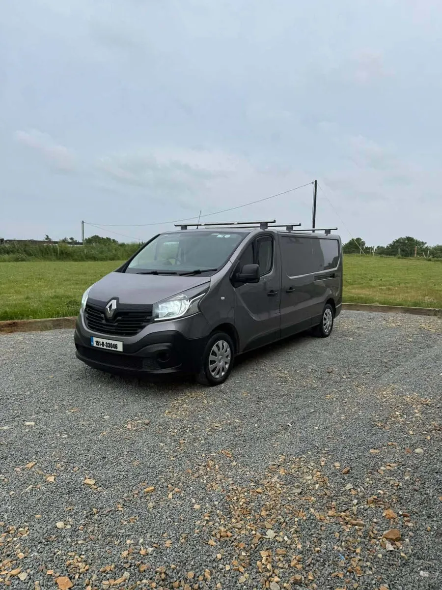 Renault Trafic 2015 - Image 1