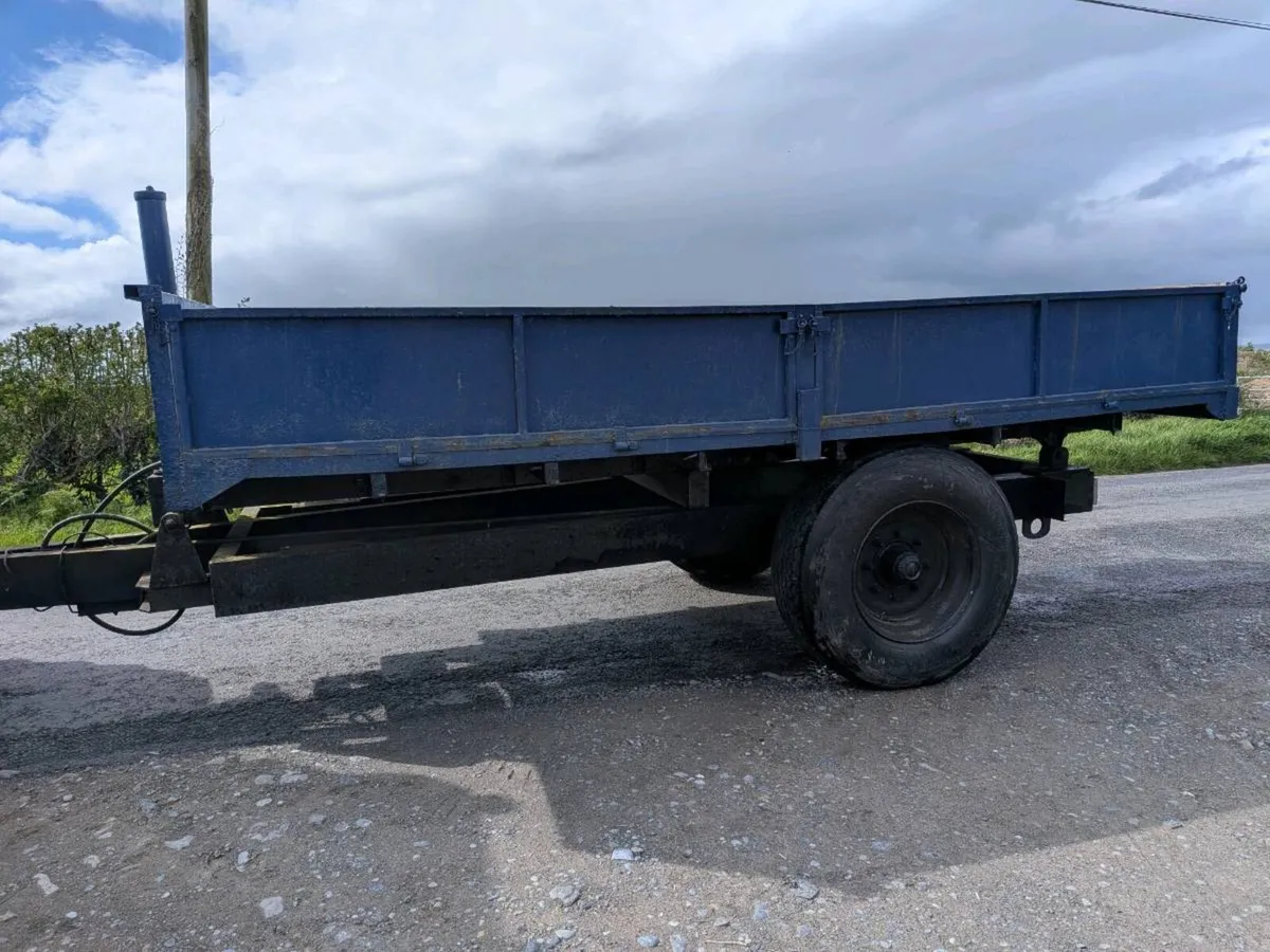 Tipping trailer - Image 3