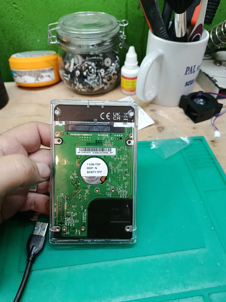 160 GB external hard drive - Image 3