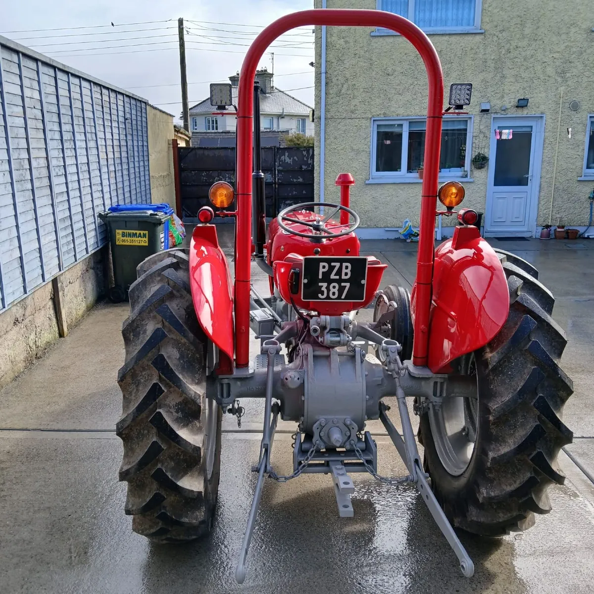 Tractor - Image 4