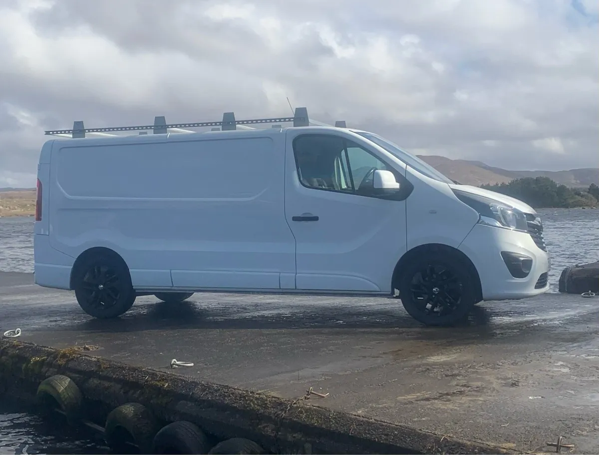 Vauxhall Vivaro - Image 1