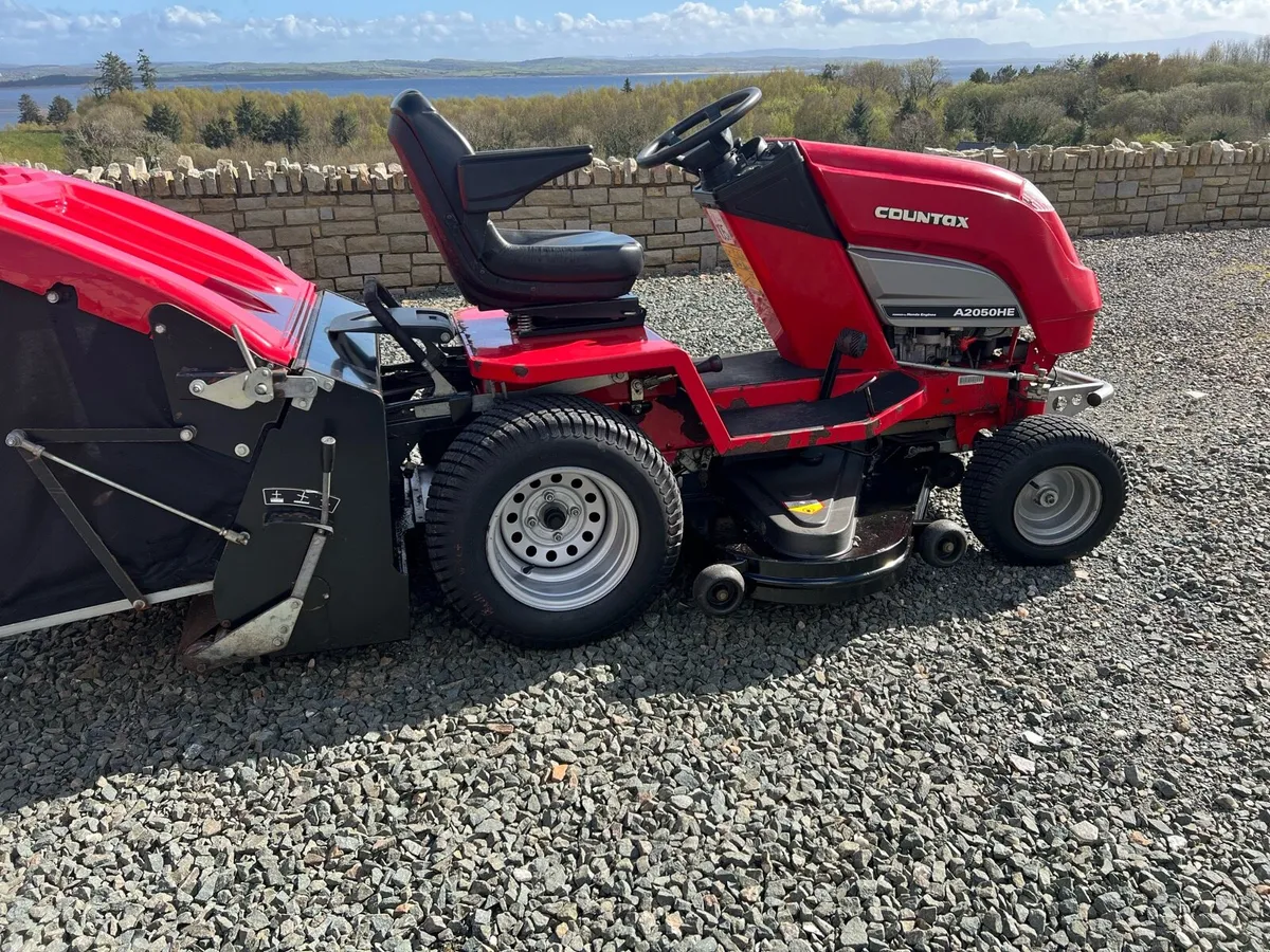 Countax A2050HE Ride on lawnmower - Image 2
