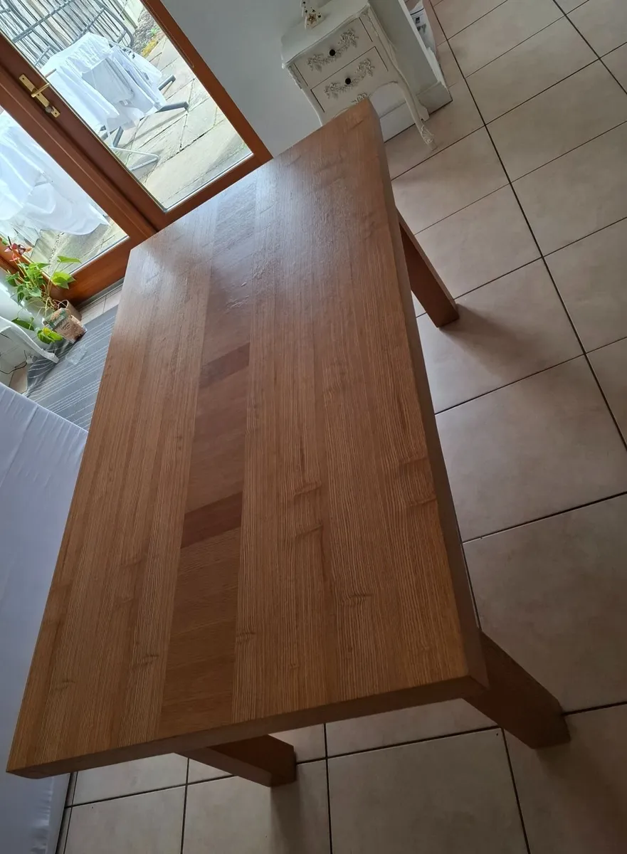 Kichen Table - Image 1