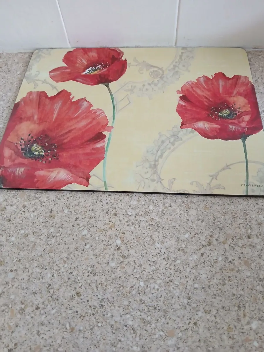 Cloverleaf poppy placemats - Image 2