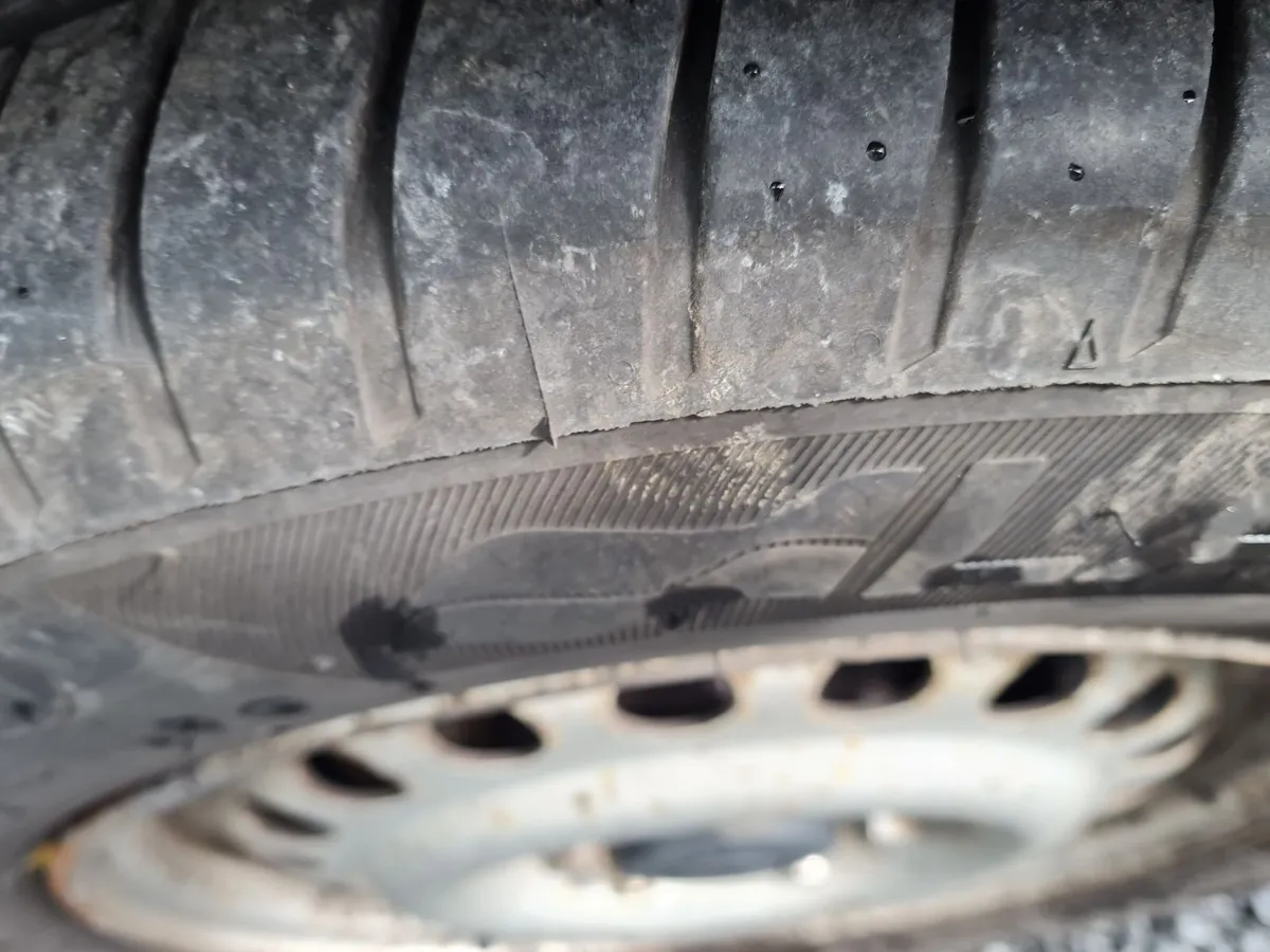 Ford Transit 2009 - Image 1