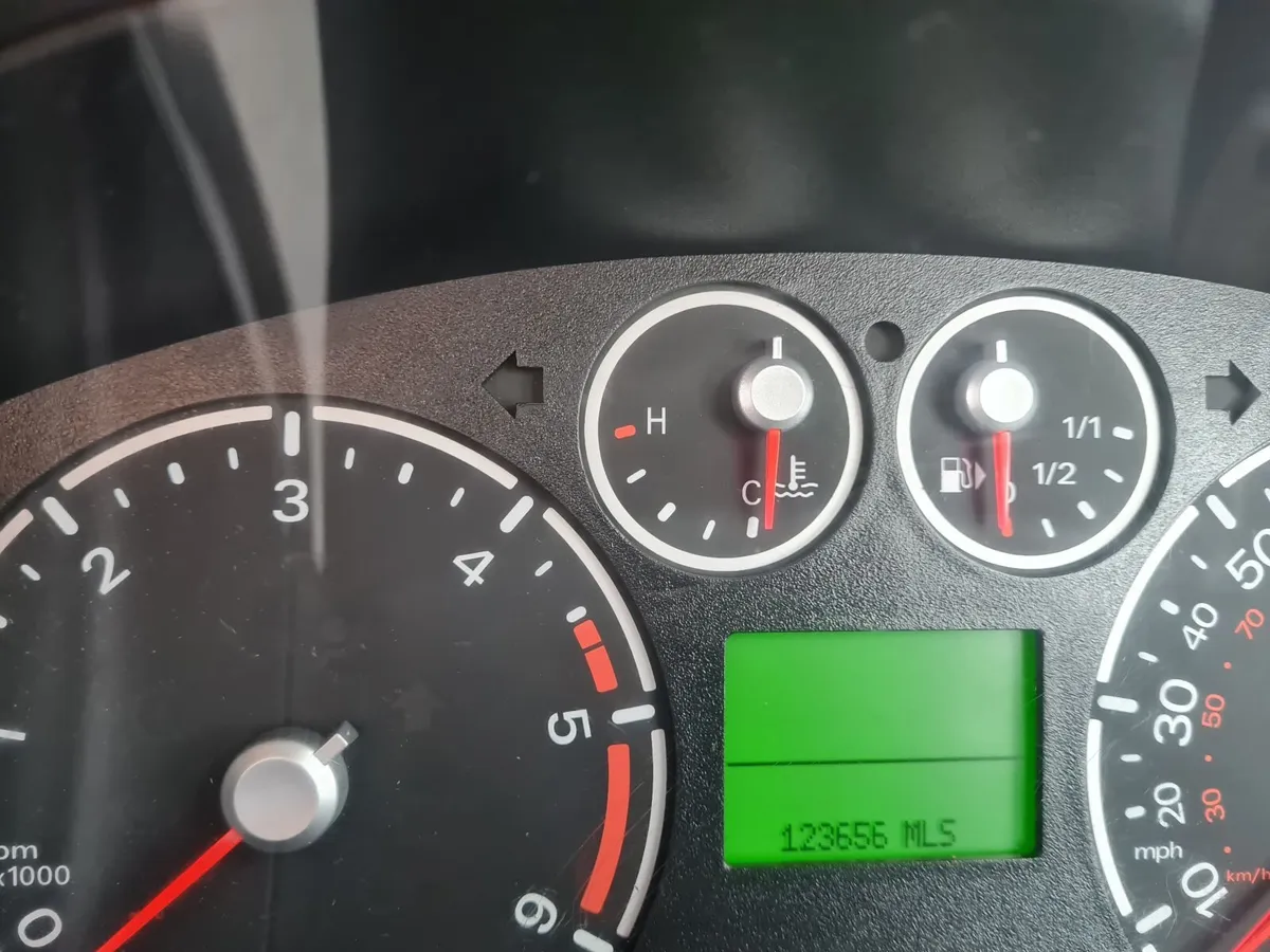 Ford Transit 2009 - Image 2