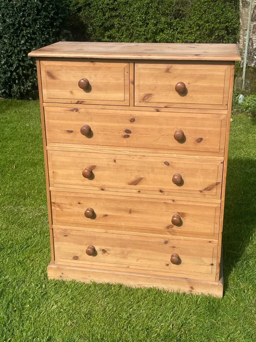 Chest of drawers - Image 1