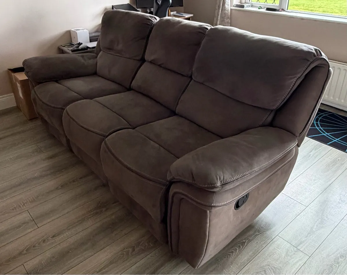 3 seater sofa for sale - Image 2