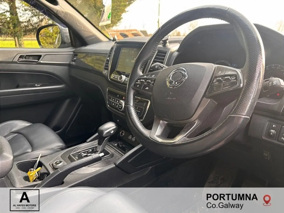 SsangYong Musso AUTOMATIC 2.2 DSL 4WD *NO VAT* - Image 2