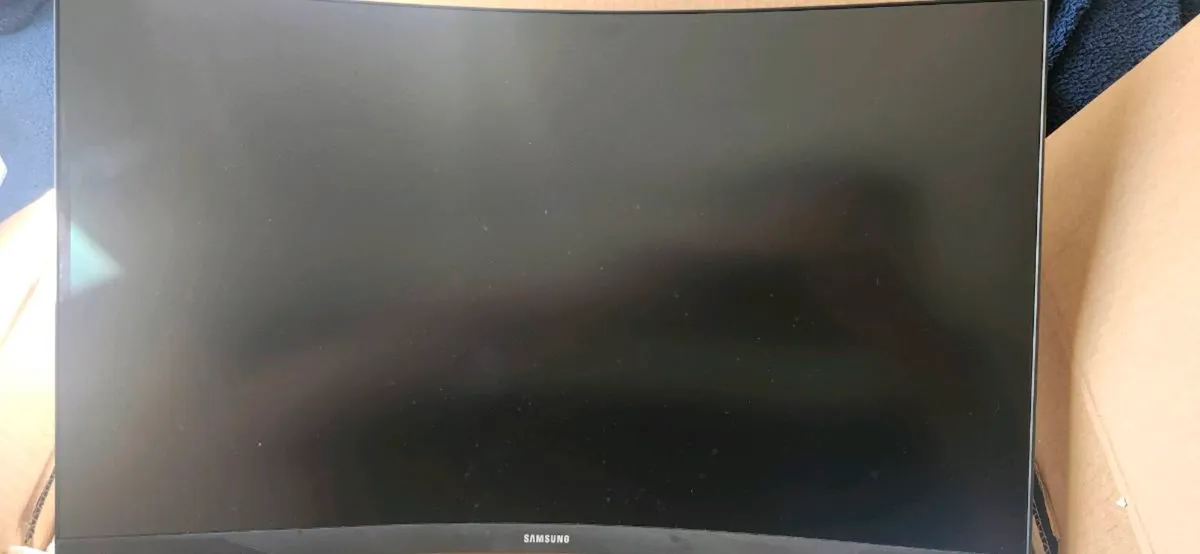 Samsung Odyssey G5 27" - Image 1