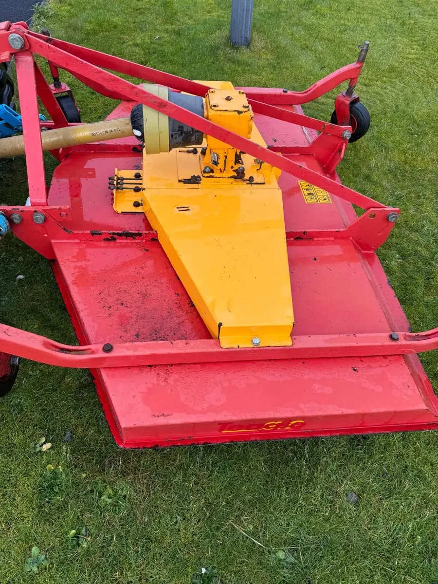 Compact Tractor, Trailer & Finishing Mower - Image 4