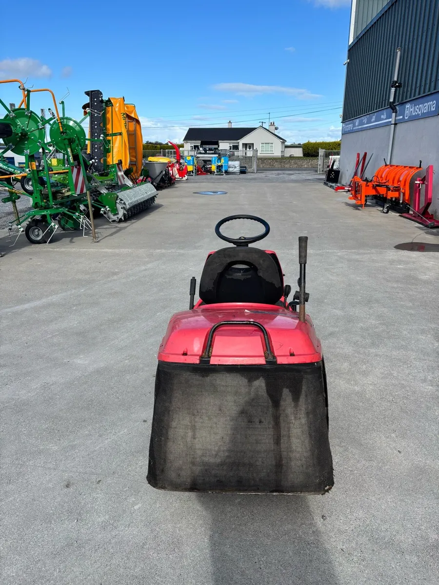 2002 castle garden tractor mower - Image 4