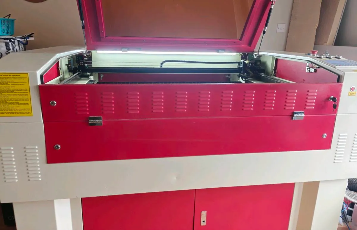 Laser cutting machine - Image 3