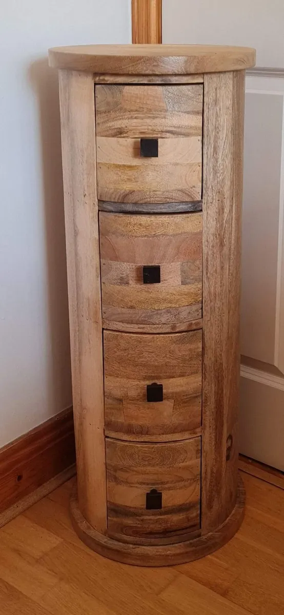 Chest of 4 drawers - Image 1