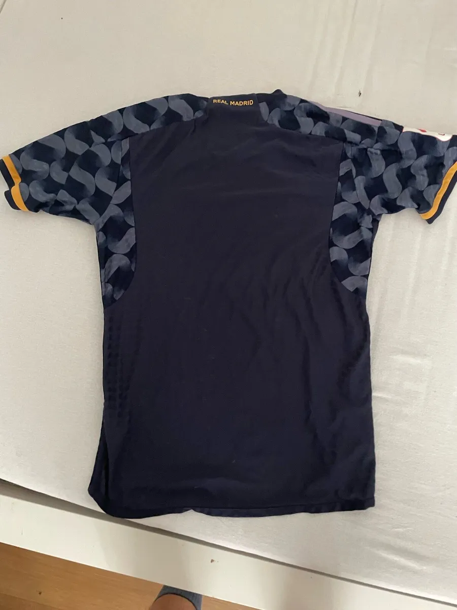 Real Madrid 24/25 away jersey - Image 2