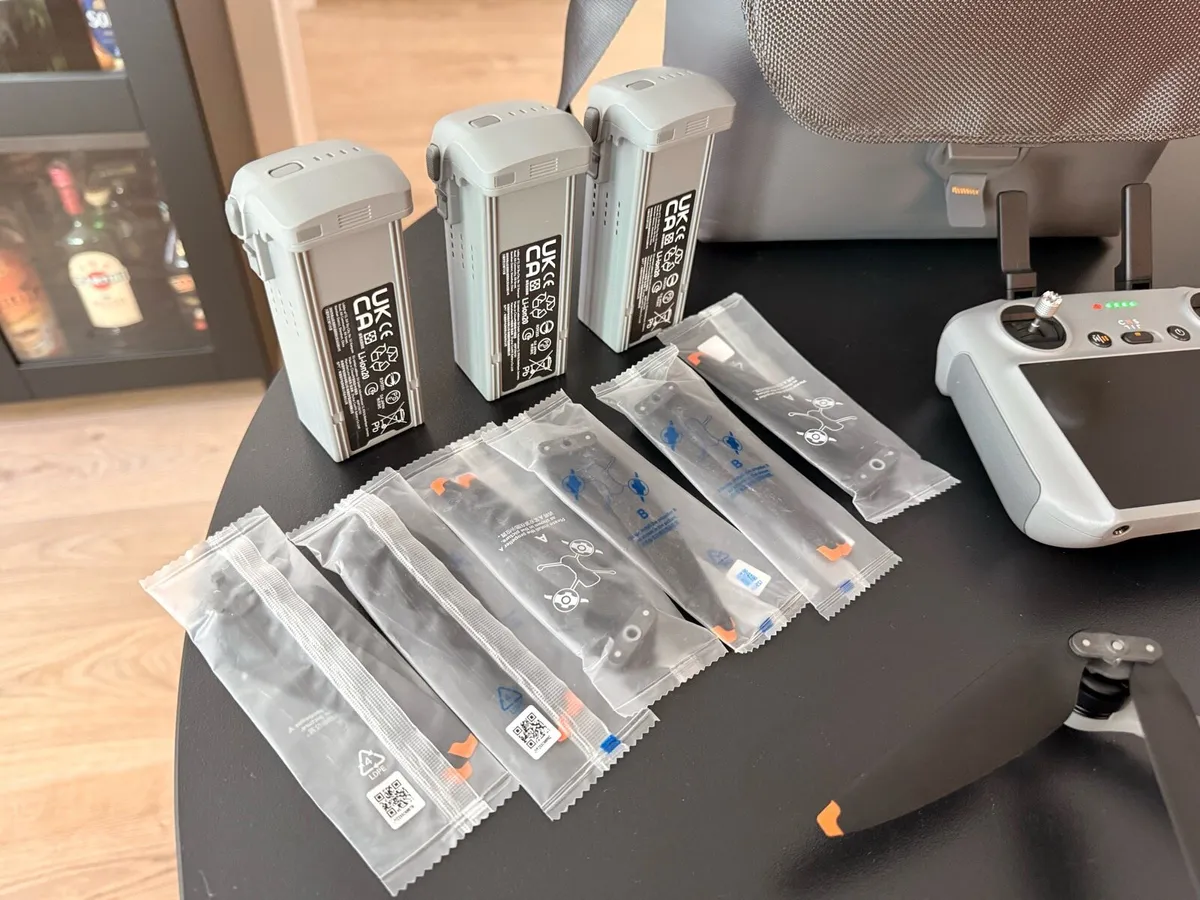 Drone DJI Air 3S Fly More Combo - Image 3