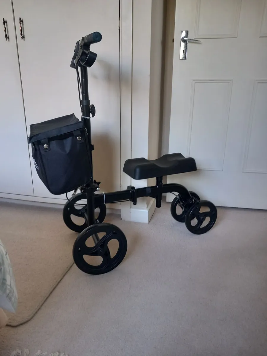 Knee scooter - Image 1