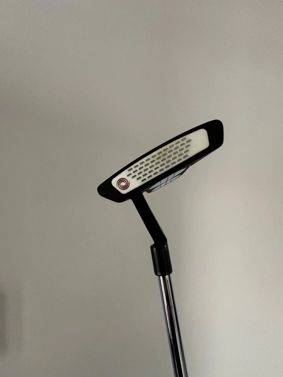 Odyssey Triple Track Blade 2 Ball - Image 4