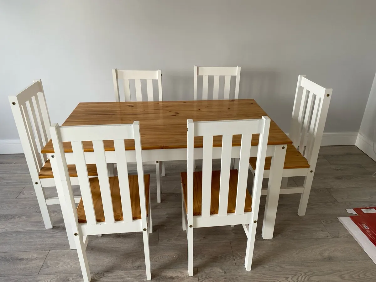 Dinning table and 6 chairs - Image 2