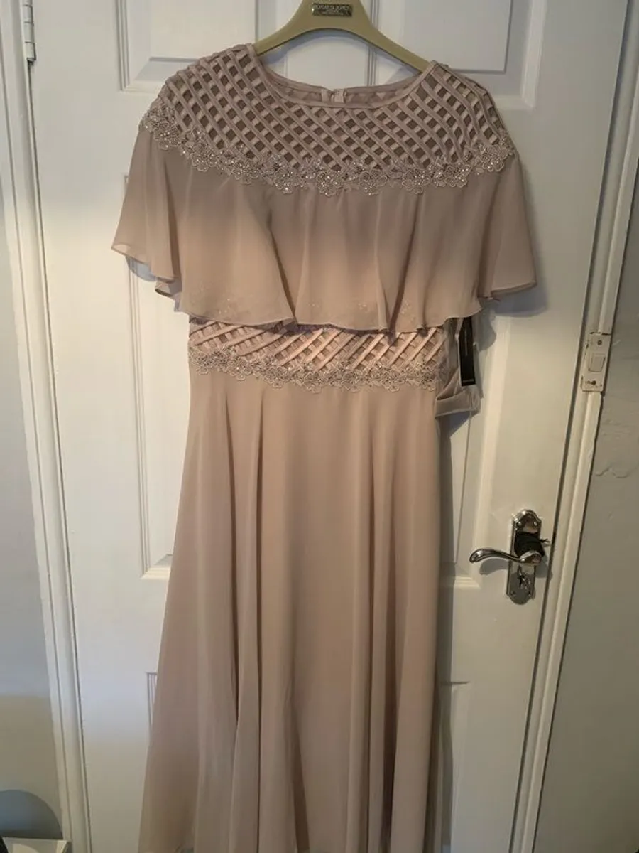 womenswear - Image 3