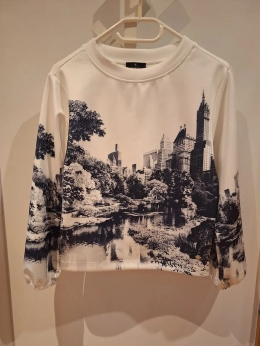 Monari Crew Neck Sweat Shirt - Image 1