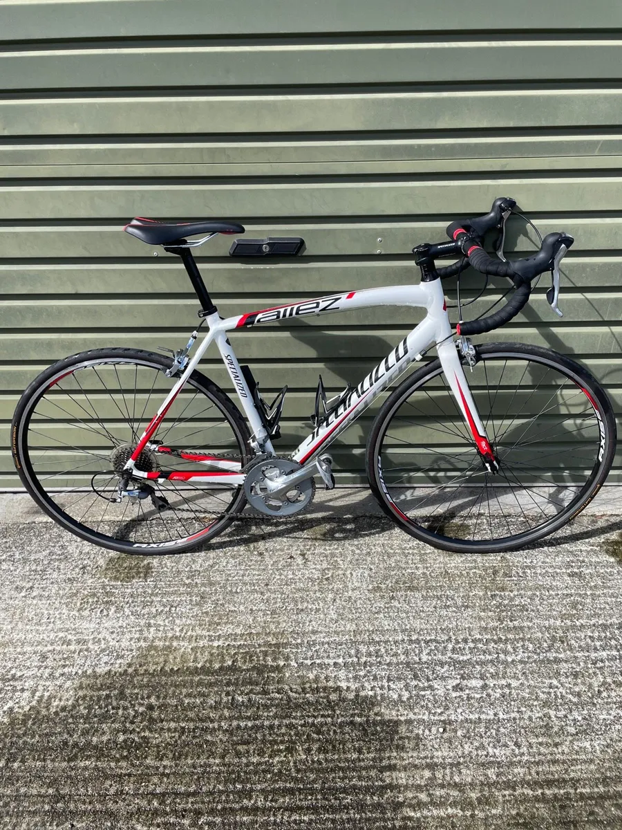 Mens Specialised road bike - Image 1