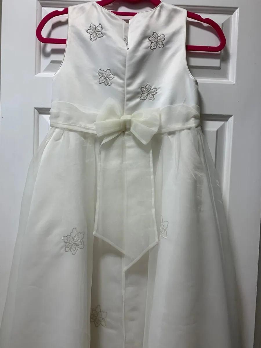 Communion dresses  3 for sale different sizes - Image 4