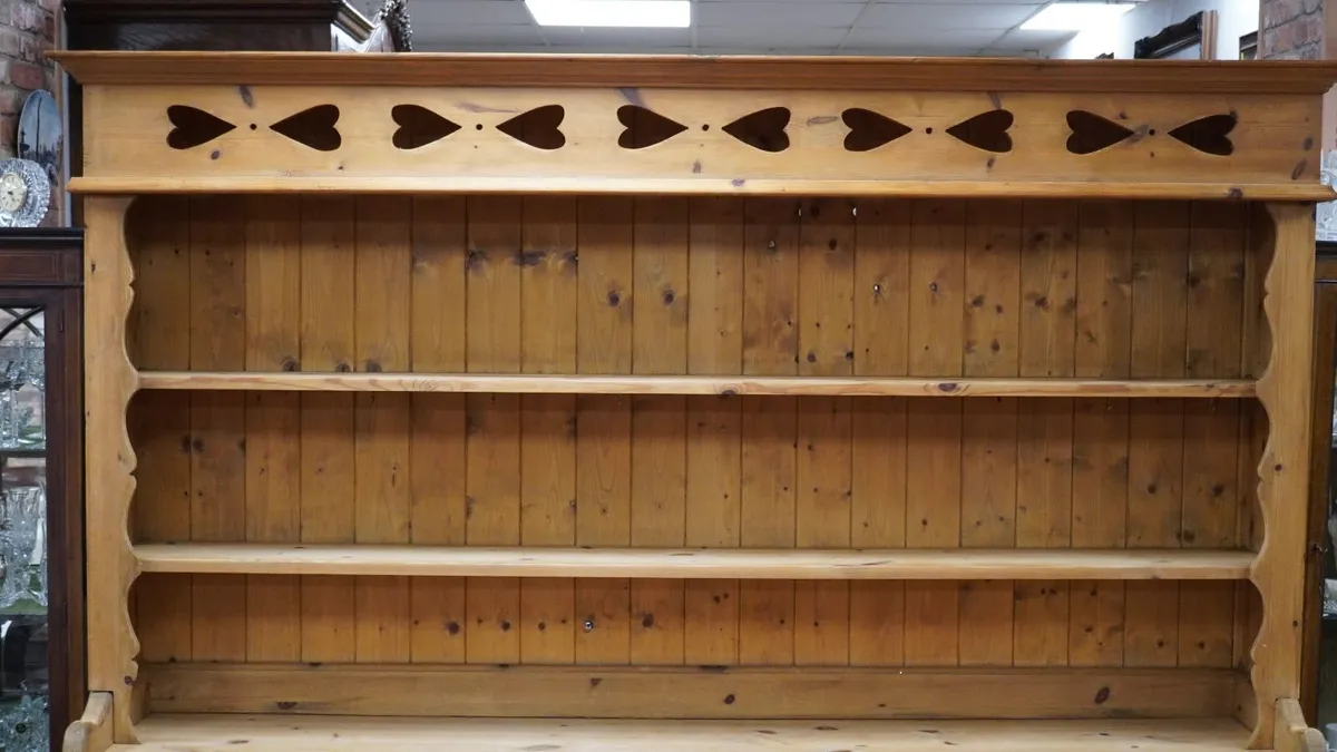 Large Vintage Pine Welsh Dresser - Image 3