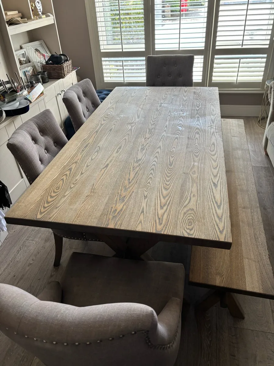 Table, bench and Chairs - Image 2