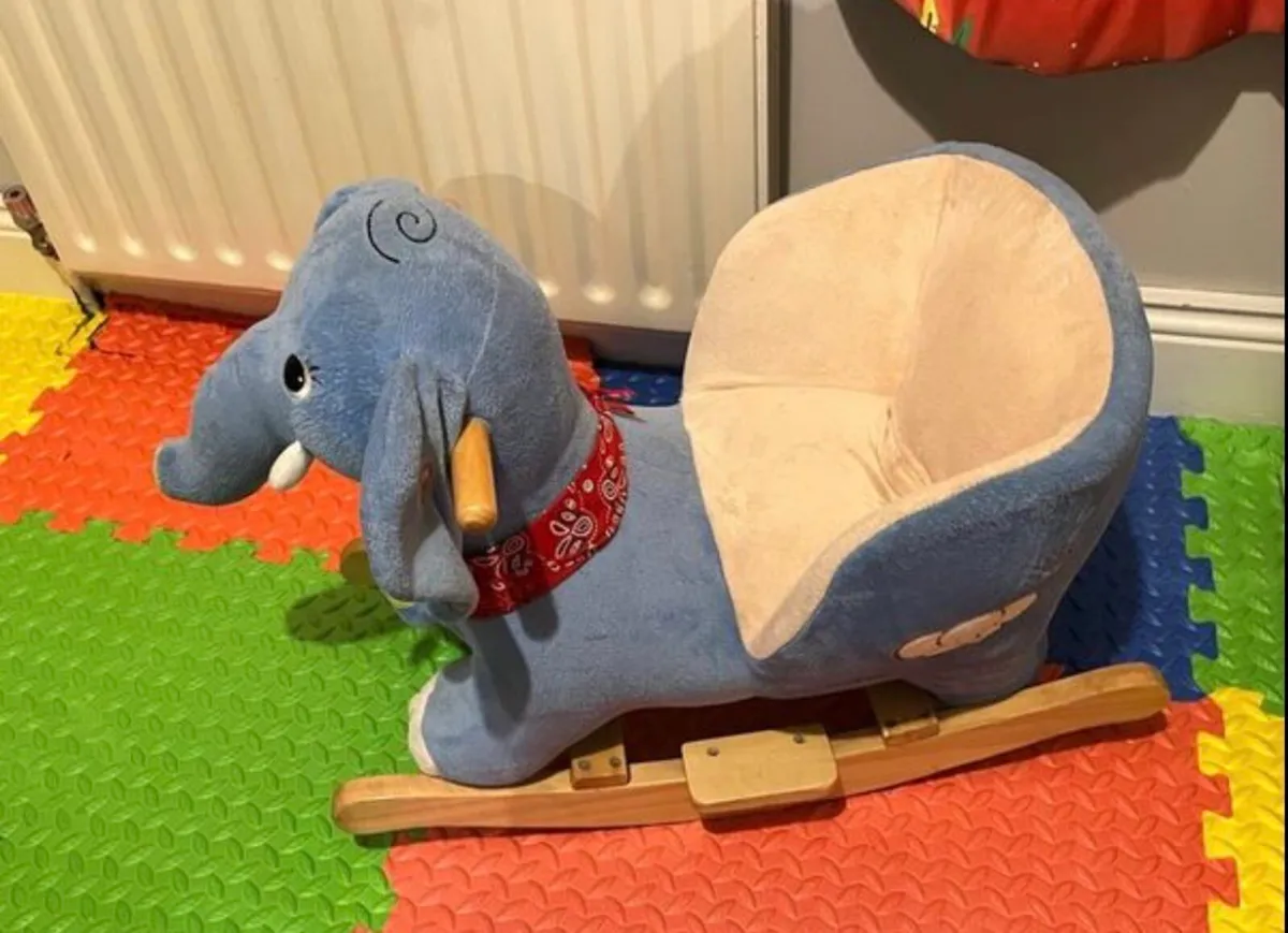 Rocking elephant - Image 2