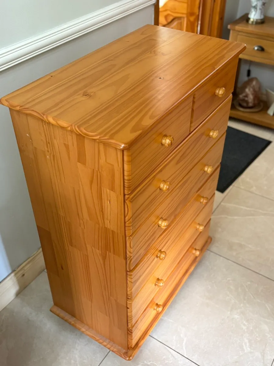 Two x Solid Pine Wood Chest of Drawers - Image 4