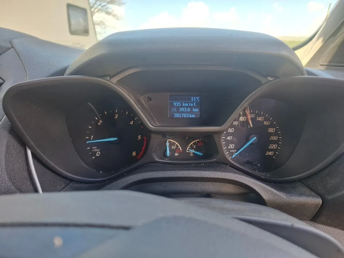 Ford Transit 2015 - Image 2