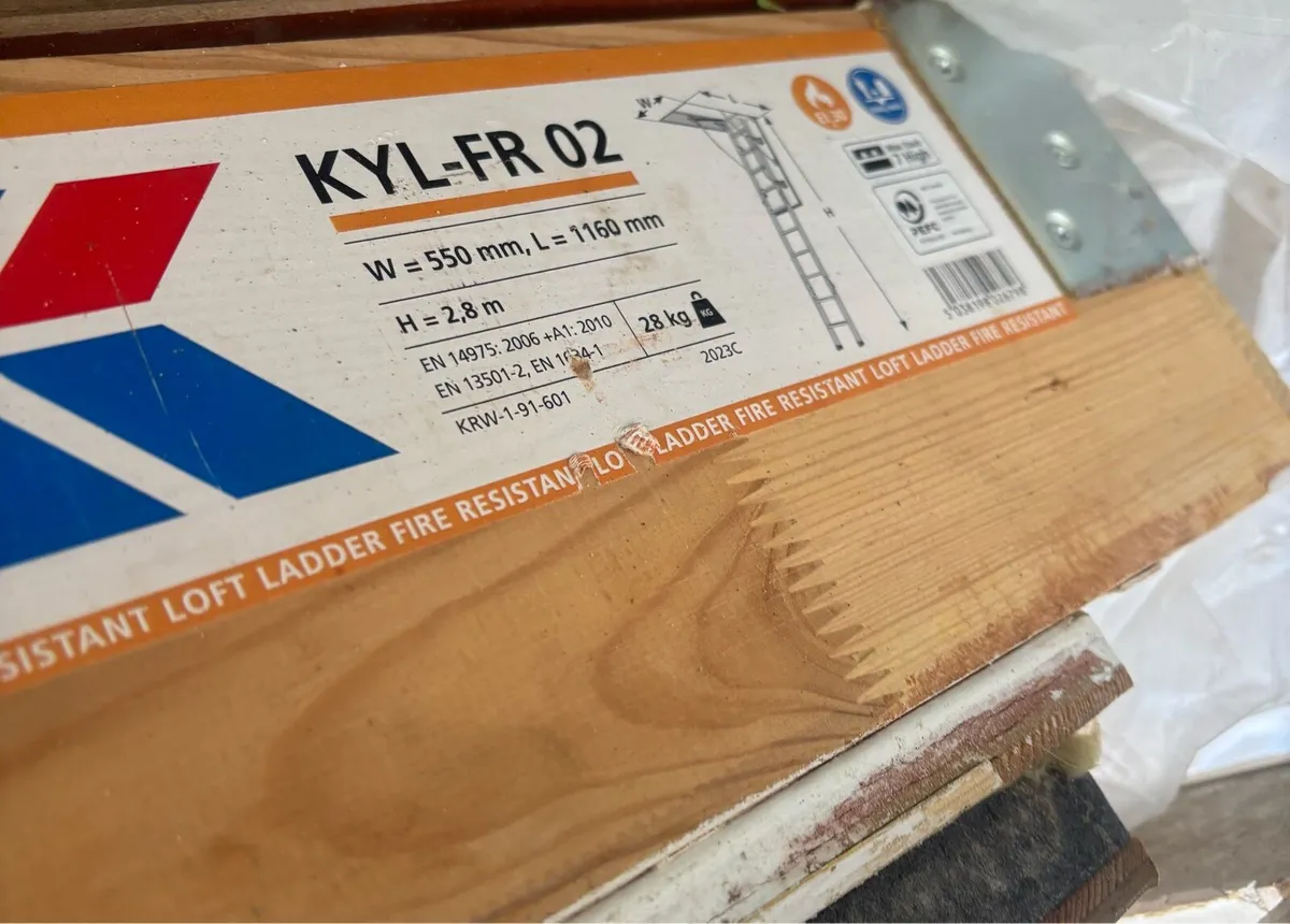 Attic stairs - Image 2