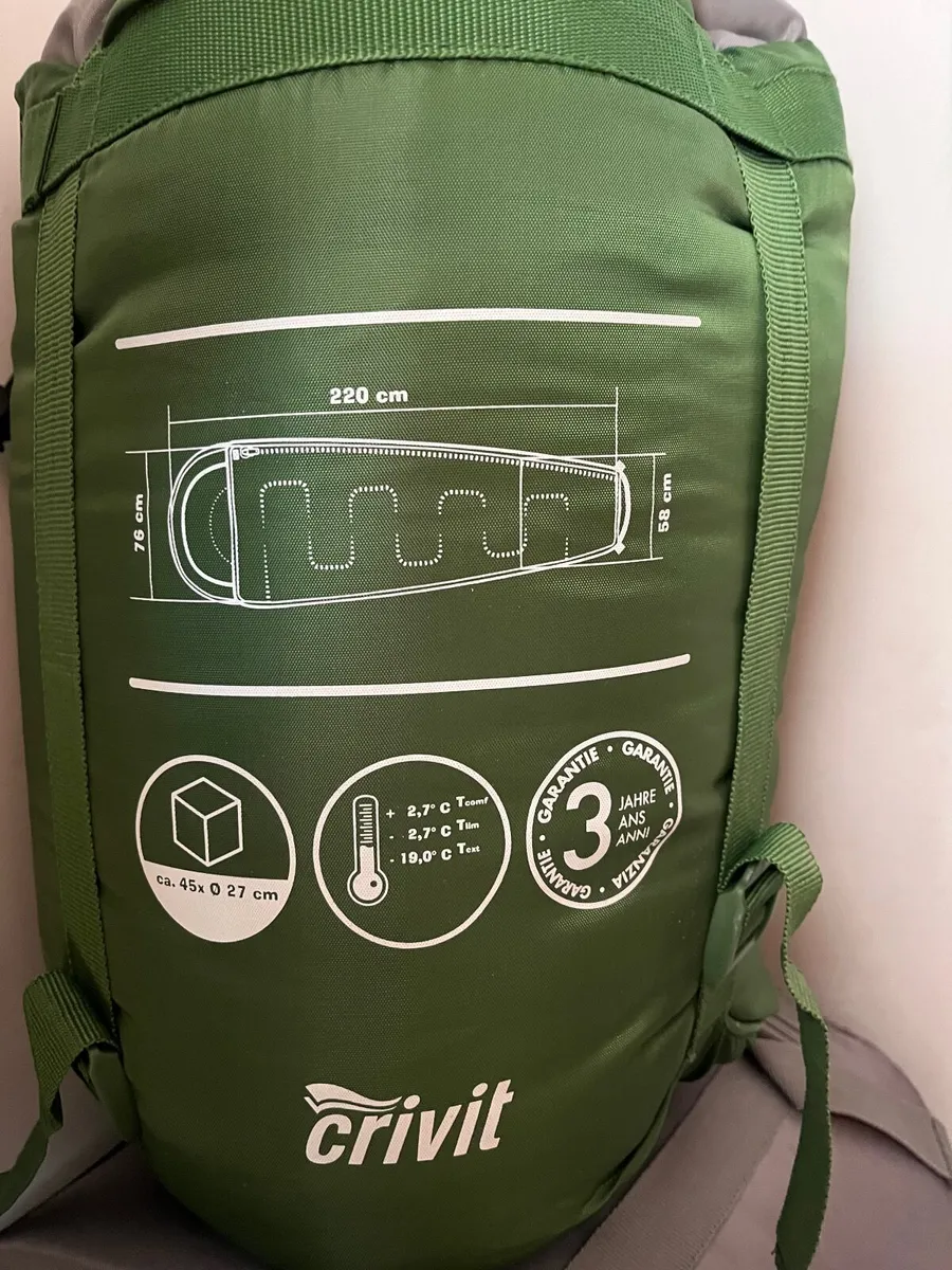 Tent 6 person 5 sleeping bags - Image 4