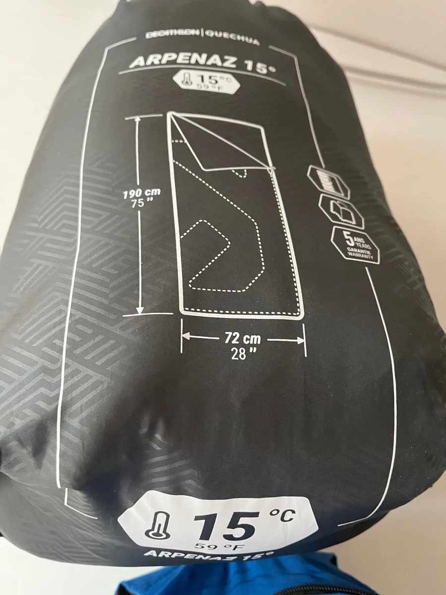 Tent 6 person 5 sleeping bags - Image 3