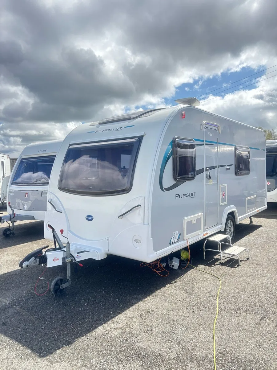🤩BAILEY PURSUIT 430-4🤩 - Image 1