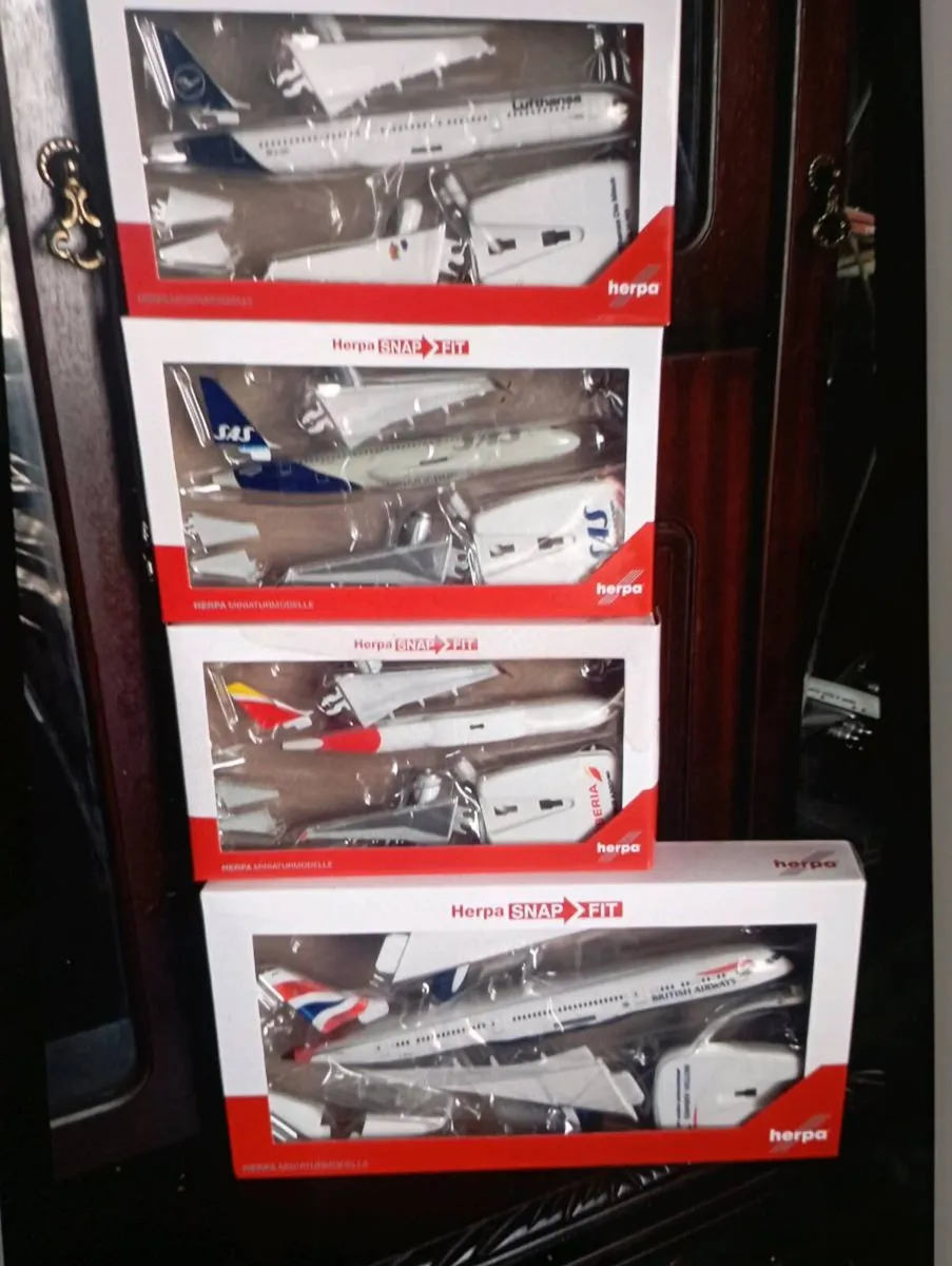 HERPA SNAP & FIT PVC PLAINS. - Image 1