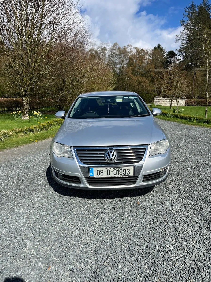 Volkswagen Passat - Image 2