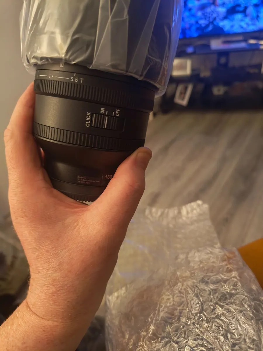 New Sony  Genuine  FE.100mm F2.8  STF GO.OSS Lens - Image 4